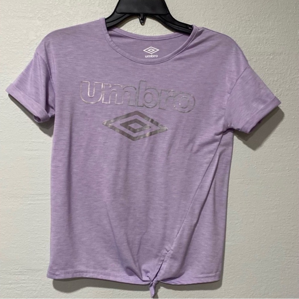 Umbro girls, purple large T-shirt, size 10/12